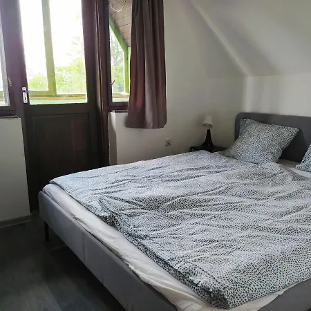 Steghouse Kis-duna Domsod