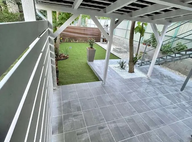 Stéghouse Kis-duna *