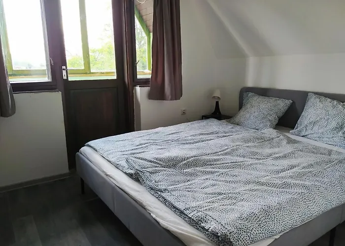 Steghouse Kis-duna Domsod